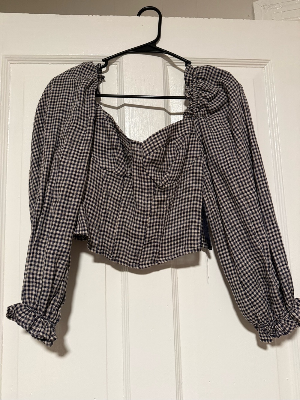 Astr Gingham Puff-Sleeve Cropped Top - Black & White